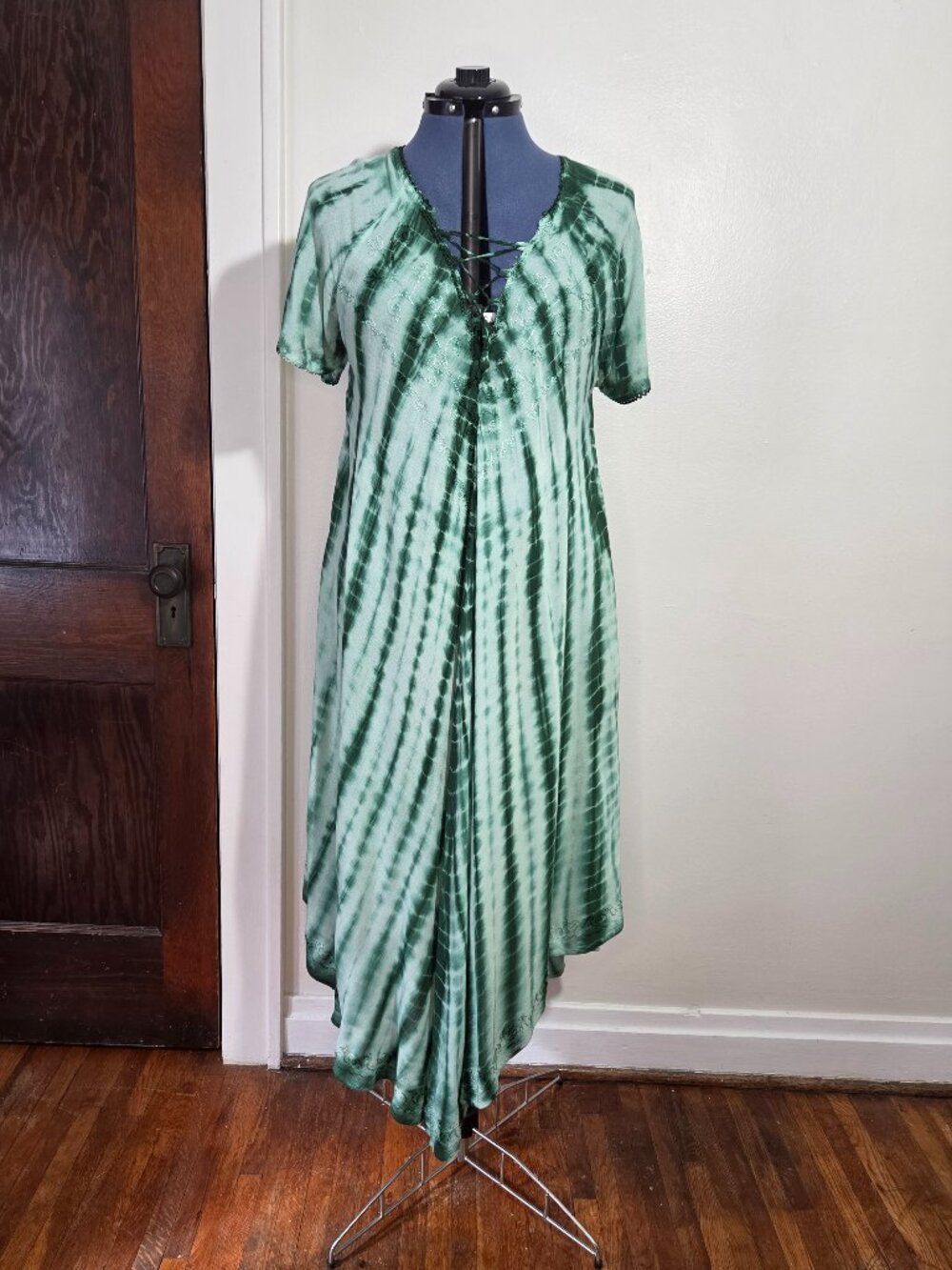 Sakkas Green Tie Dye Embroidered Lace Front Short Sleeve Maxi Dress